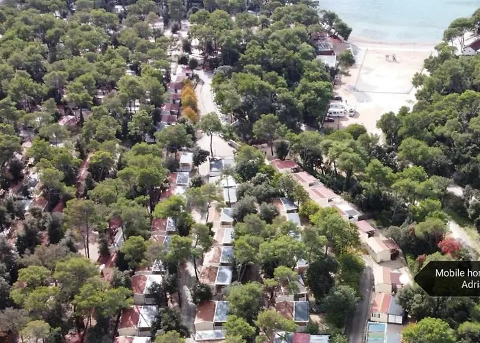 캠프장 Mobile Pine Adria