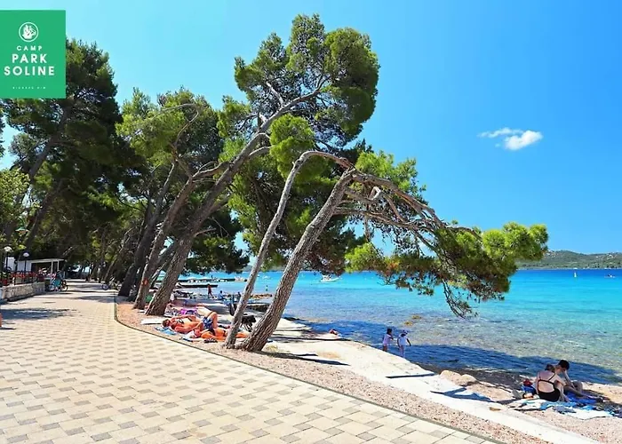 Mobile Pine Adria 캠프장 비오그라드나모루