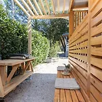 Camping Mobile Pine Adria *