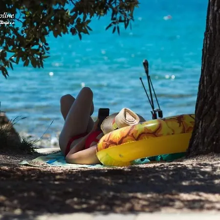 Camping Mobile Pine Adria Biograd Na Moru