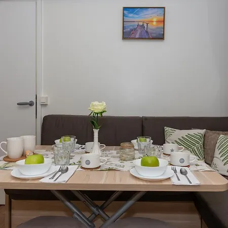 Camping Mobile Pine Adria Biograd Na Moru