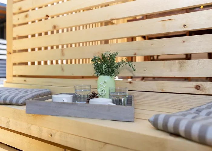 Kemping Mobile Pine Adria *