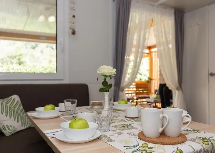 Mobile Pine Adria Campingplads